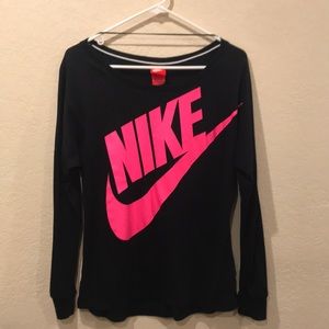 NIKE Women’s Long sleeve